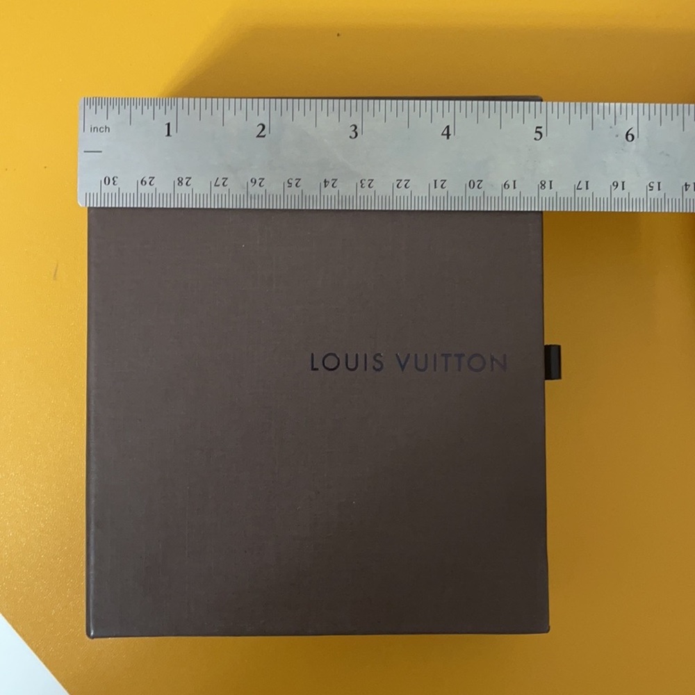 💯 Auth Louis Vuitton Gift Box